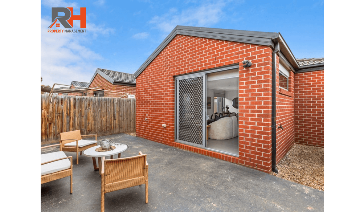 64 Powlett Street, Werribee, Vic 3030-16